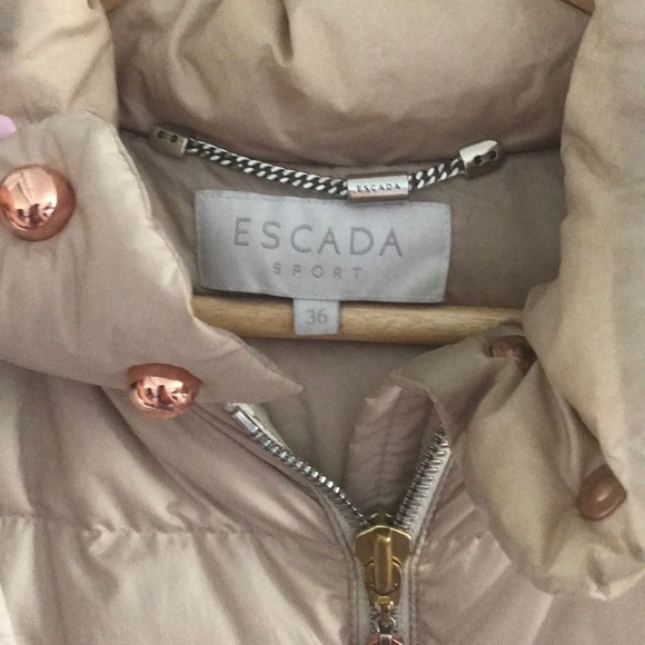 Escada Puffer Vest - Picture 2 of 4